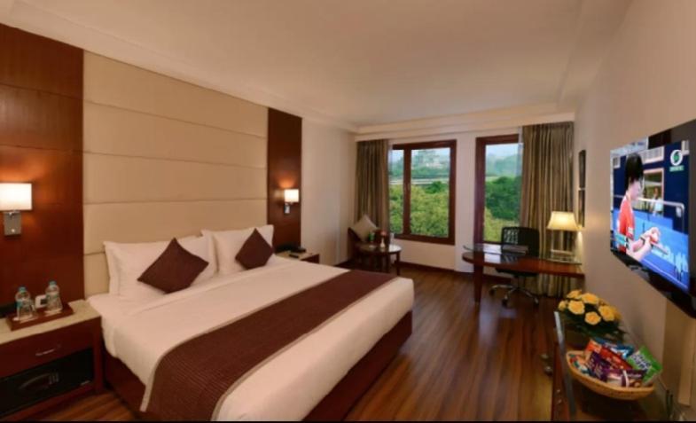 Paramount Hotel Jaipur Ngoại thất bức ảnh